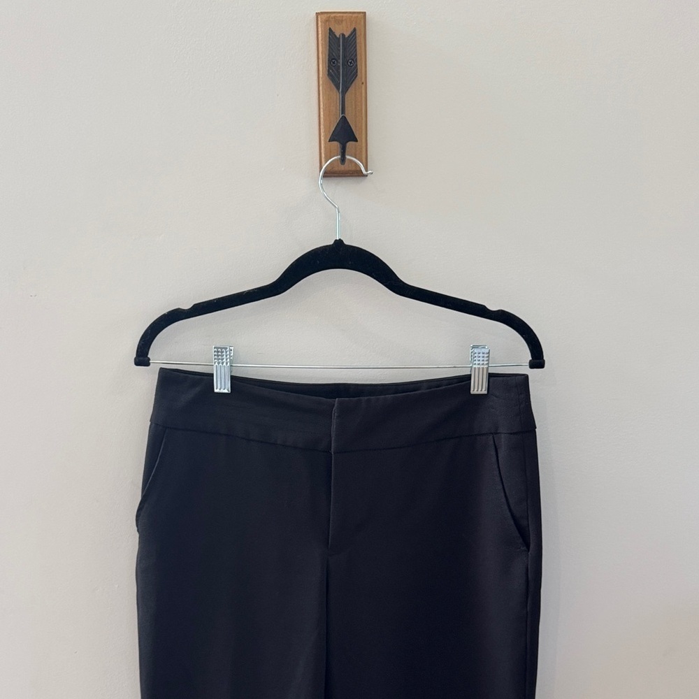 Classic Black Dress Pants – Timeless & Versatile (Size 5/6) 🖤✨